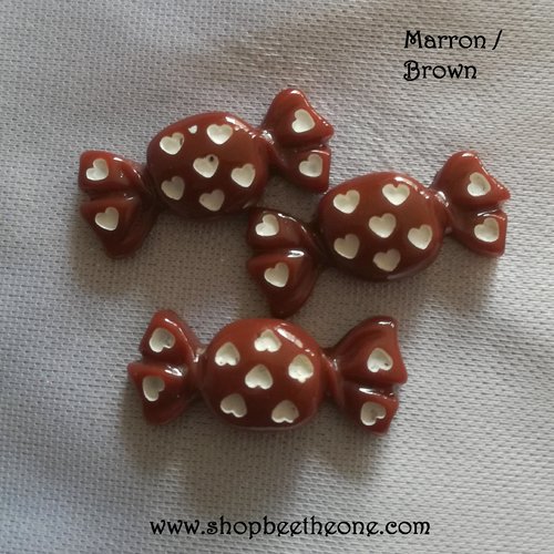 Cabochon plat "bonbon à coeurs" pour embellissement ou miniature - 23 mm - marron