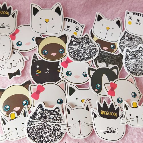 Lot de 13 stickers autocollants "tête de chat" sur papier glacé - prix réduit