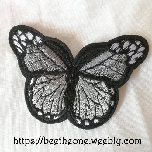 Applique écusson patch thermocollant grand papillon monarque dégradé (à coudre ou à repasser) - gris foncé/gris clair