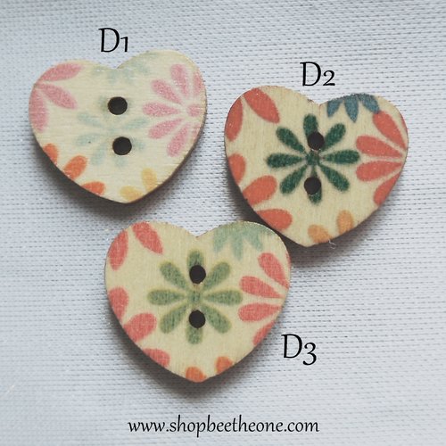 Bouton petit coeur "fleurs multicolores" en bois façon vintage - 17 mm - modèle d1