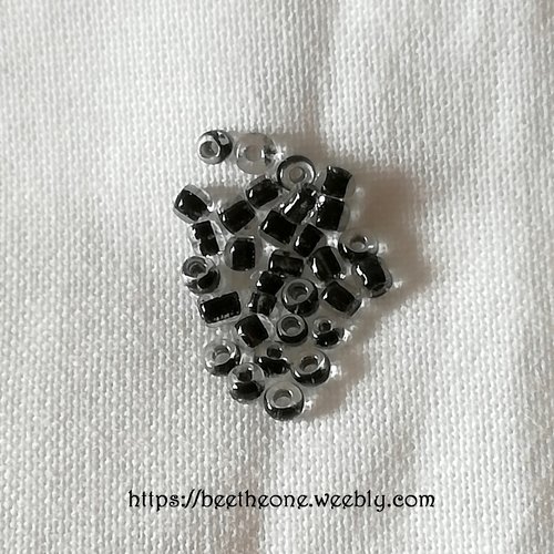 Lot de 1 g de perles de rocaille intercalaire graine en verre - 2 mm - noir