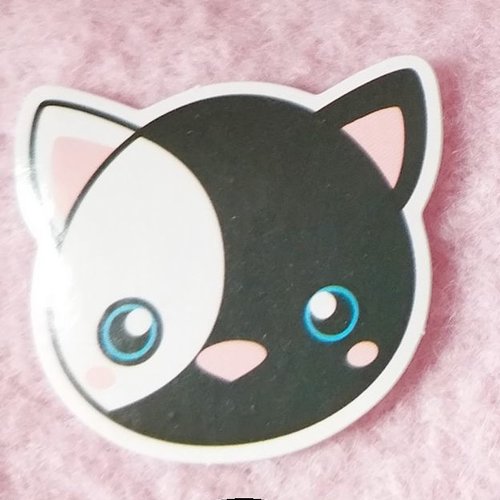 Sticker autocollant "tête de chat kawaii" sur papier glacé - modèle d