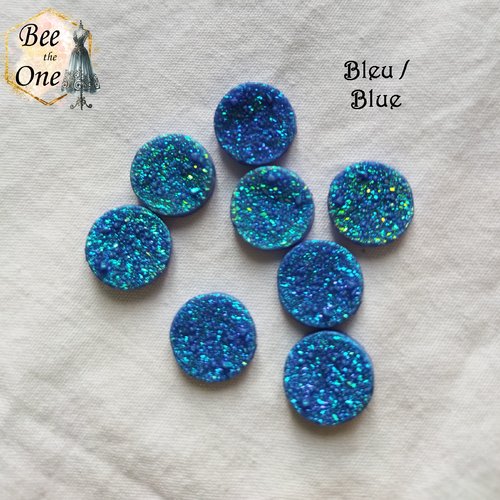 Cabochon rond palet plat effet druzy (géode) - reflets pailletés multicolores - 12 mm - bleu