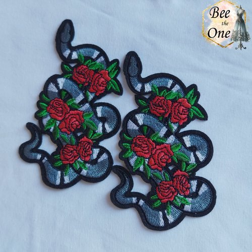 Ecusson patch brodé applique serpent gris et fleurs - 12 x 6,5 cm (à coudre ou repasser)