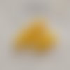 Mini bouton fleur en plastique - 6 mm - jaune foncé