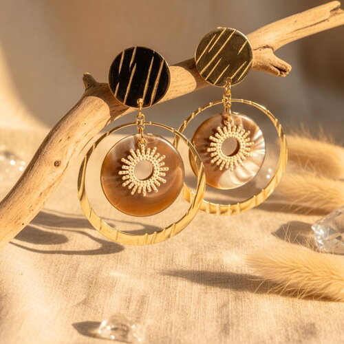 Boucles d’oreilles pendantes femme – motif soleil – marron – acier inoxydable