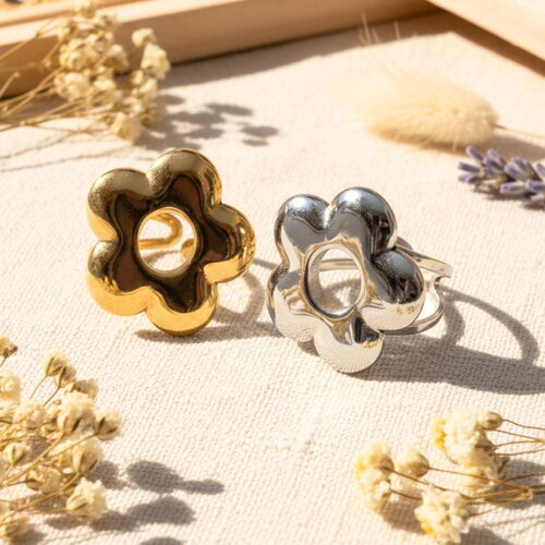 Bague fleur ajourée en acier inoxydable – bijou rétro chic ajustable pour femme, doré ou argenté