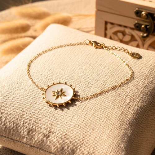 Bracelet doré étoile nacre acier inoxydable – bijou fin femme avec médaillon solaire et strass