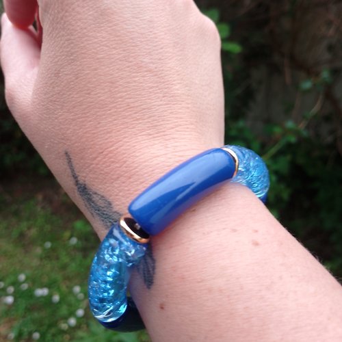 Gros bracelet jonc élastique en perles tubes incurvés bleu roi | bijoux pour femme | bracelet de plage | tendance | été