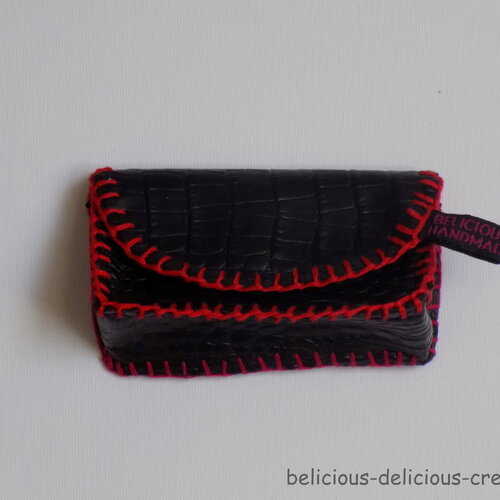 Original mini porte monnaie !! croconoir !! en simili cuir et coton noir fermoir magnetique t:10cm x 6cm x 3cm belicious-delicious-creation
