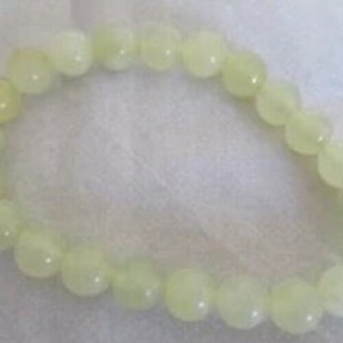 Bracelet en perles 8mm jaune claire en verre sur élastique