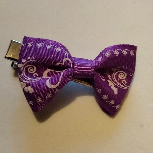 Petite barrette clip  à cheveux pince crocodile recouvert de tissu  violet pour enfants