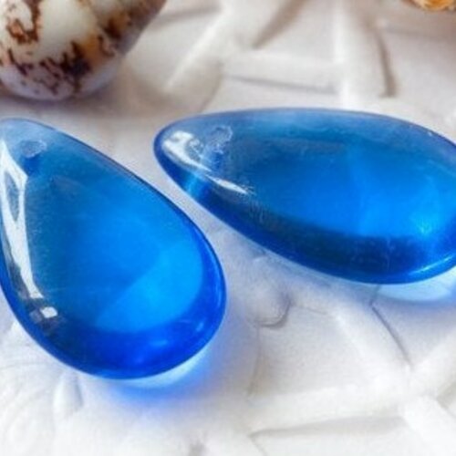 Perles gouttes en verre tchèque en cristal de couleur   bleue , noire