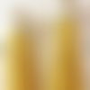 2 pompons suédine jaune - 6cm - attache argentée