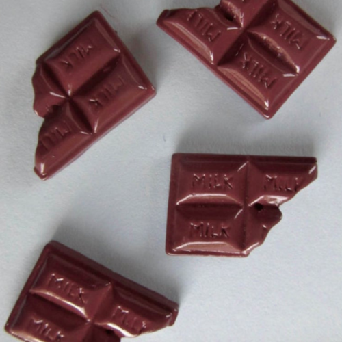 2 breloques tablette de chocolat - 1 face
