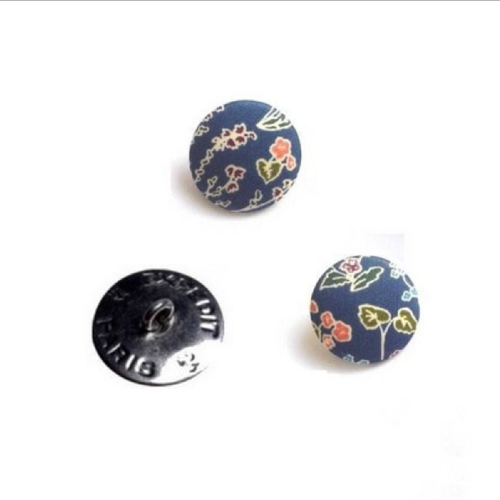 Bouton liberty tess and rosa a bleu vendu à l'unité