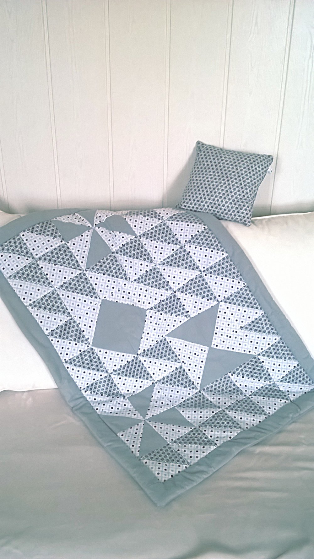 Plaid Couverture Bebe Et Coussin Patchwork Naissance Noir Blanc Gris Un Grand Marche