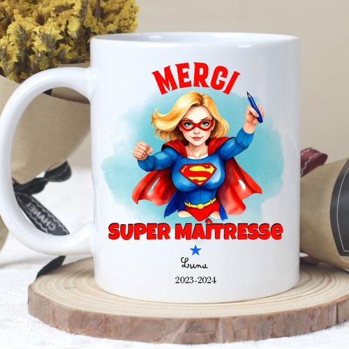 Mug personnalisé "super maîtresse (ou autre)"