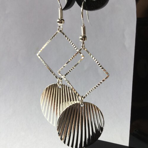 Boucles d'oreille argentées 