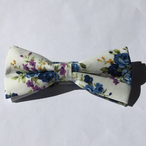 Noeud papillon fleuri, double épaisseur, tour de cou réglable