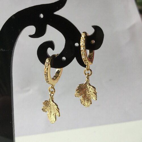 Petites créoles, feuilles dorées, boucles d'oreilles avec feuilles, créoles or.