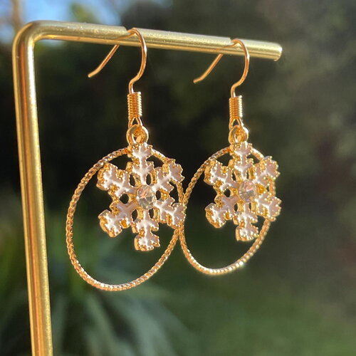 Boucles d’oreilles flocons de neige, boucles d'oreilles d'hiver, flocons de neige