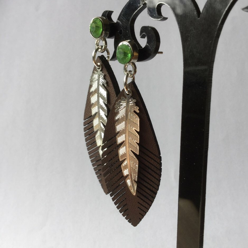 Boucles d'oreille avec plumes