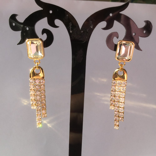 Boucles d'oreilles de fête, boucles avec strass, boucles d'oreilles dorées à strass active