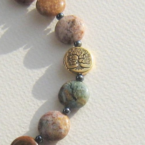 Bracelet "le chant de l'arbre" gemmes disques agate indienne perle médaille métal plaqué or fermoir métal bronze