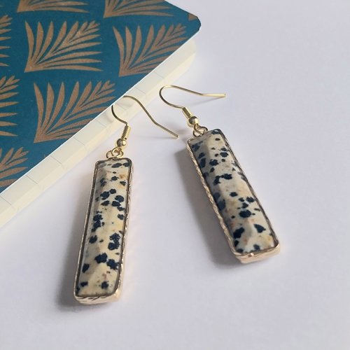 Boucles d'oreilles "histoire fauve" gemmes jaspe dalmatien attaches plaqué or 18k