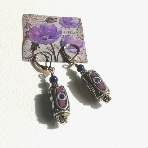 "les népalaises violettes" boucles violet bleu pierres howlite lapis lazuli laiton doré perles attaches plaqué or