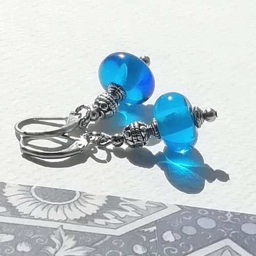 Boucles d'oreilles bleu adriatique verre murano translucide argent tibétain acier inoxydable