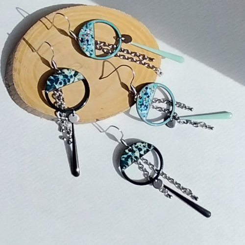 Boucles d'oreilles "murmures du temps" pampilles émail chaînettes attaches acier inoxydable