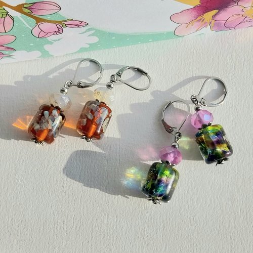 Boucles d'oreilles "parfum des rêves" vert mauve ou jaune blanc bleuté verre filé et verre tchèque acier inoxydable