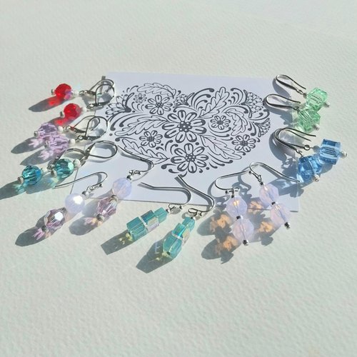 Boucles d'oreilles cristal swarovski "les couleurs de la vie" paires au choix attaches argent ou plaqué argent