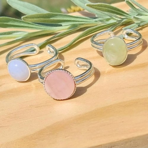 "pastel" bague réglable monture argent anneau ajustable décor naturel au choix cabochon calcédoine bleue prehnite verte nacre rose