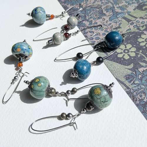 Boucles d'oreilles céramique raku au choix quatre modèles bleu ou vert pierres naturelles acier inoxydable