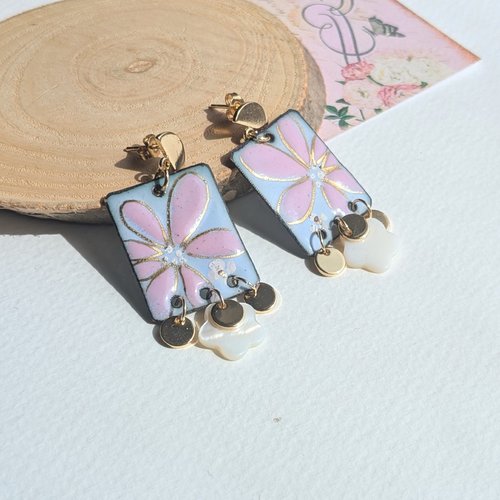 Rose et or - boucles d'oreilles émail sur cuivre nacre plaqué or