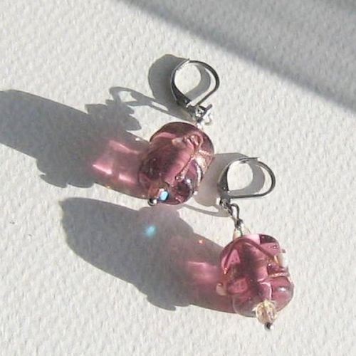 Boucles d'oreilles roses " les indiennes - cachemire " perles verre artisanal de l'inde cristal attaches acier  inoxydable
