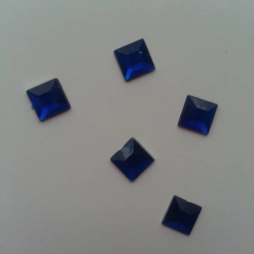 Lot de  5 strass   carrés  8mm  bleu foncé 