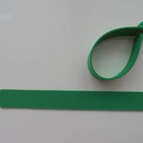 Bracelet en mousse à décorer longueur 19 cm vert foncé 