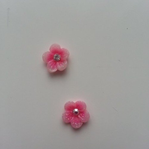 Lot de 2 fleurs en résine avec strass au centre 12 mm rose pâle