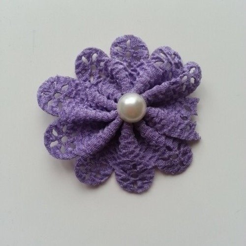 Fleur dentelée et perle violet 60mm
