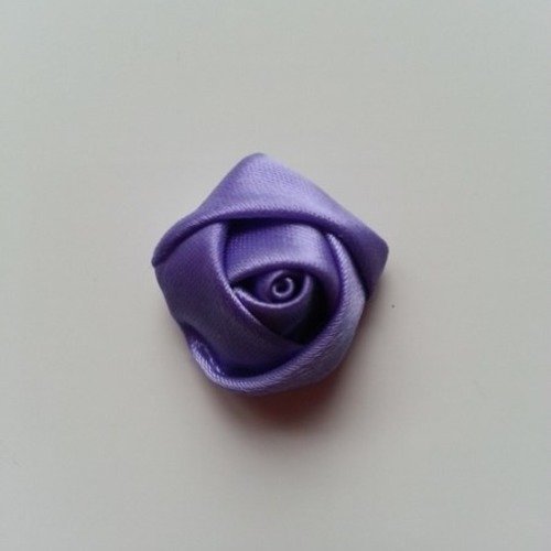 Fleur de satin bouton de rose lavande 2.2cm