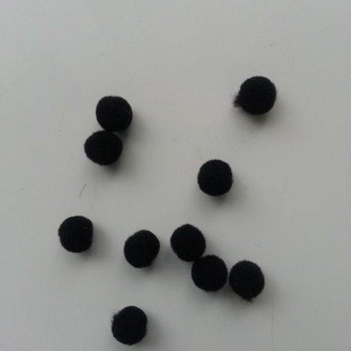 Lot de 10 petits pompons de couleur  8mm noir