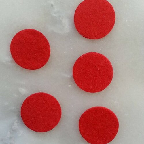 30mm lot de 5 ronds de feutrine  de couleur rouge