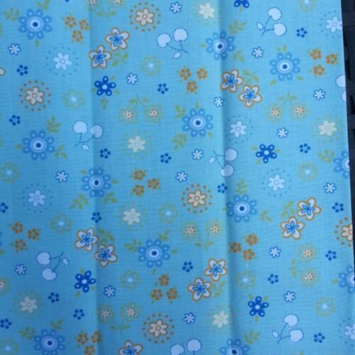 Coupon de coton bleu à motif fleuri bleu et jaune 45*45 cm