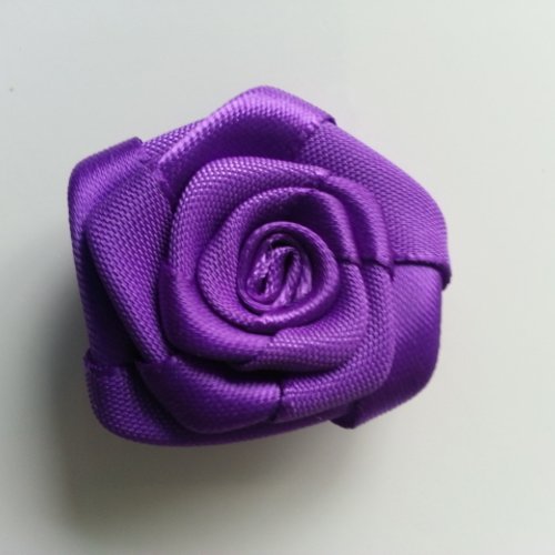 Tête de fleur satin plate 50mm violet