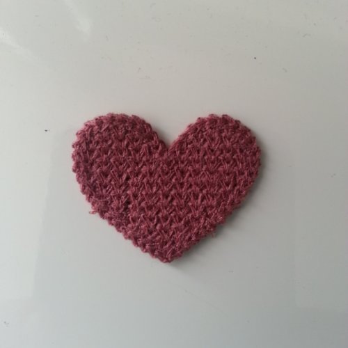 Coeur en tricot vieux rose 28*35mm