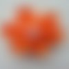 5 cm fleur de satin orange   petales ronds 